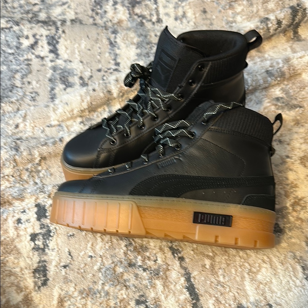Puma Black High-Top Women’s Shoes